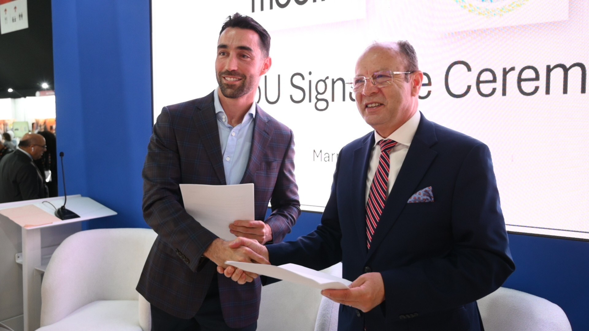 Visuel officiel MeetKai et AICTO sur le pilote IA souveraine multi-pays